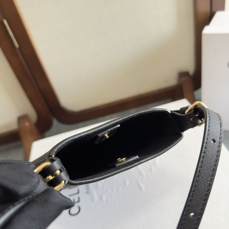 Ce1i*e satchel bags
